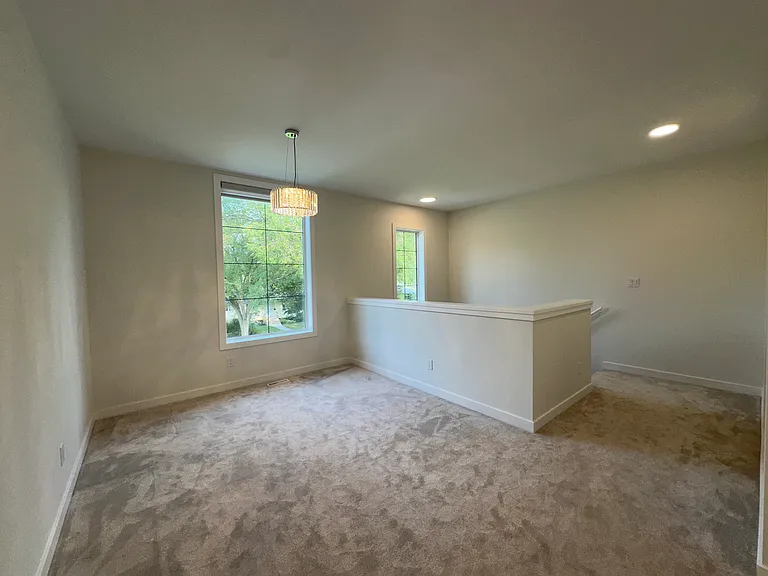 325 Lockwood St — Photo 14