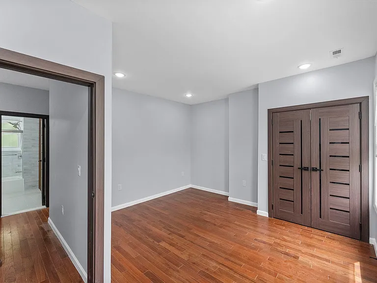 100 Atlantic St — Photo 26