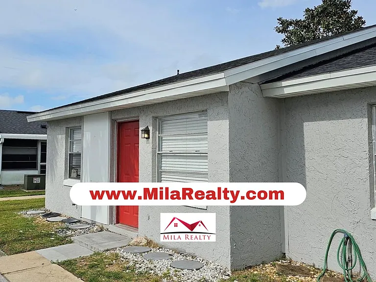 30 Lake Villa Way — Photo 1