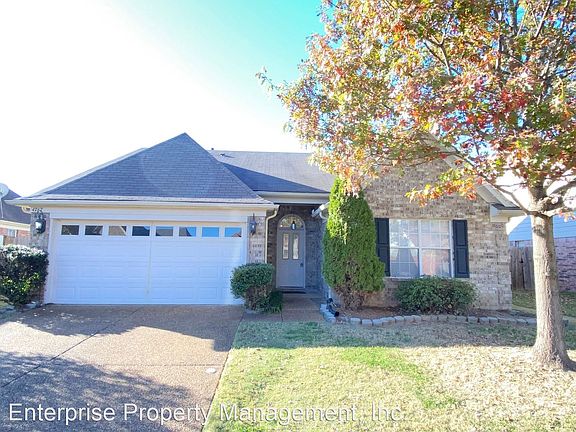 2nd image of 4767 Bloomfield Dr