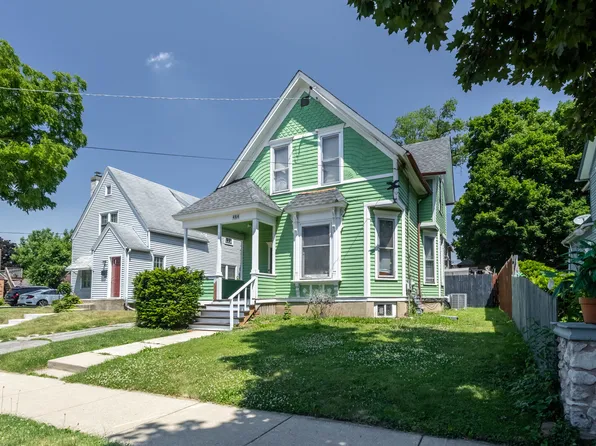 464 Enterprise St, Elgin, IL 60120