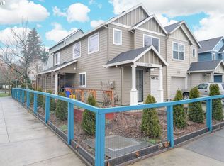 12205 SE Schiller St, Portland, OR 97236