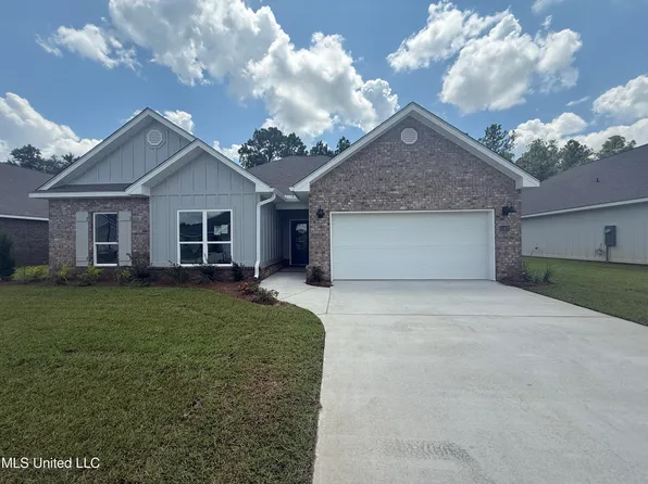 13437 Crane Dr, Vancleave, MS 39565