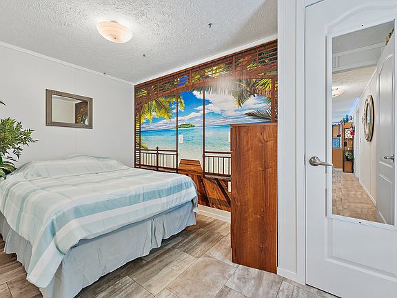 3rd image of 8269 SE Eagle Ave