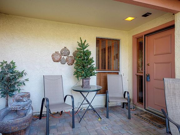 3rd image of 433 Leisure World