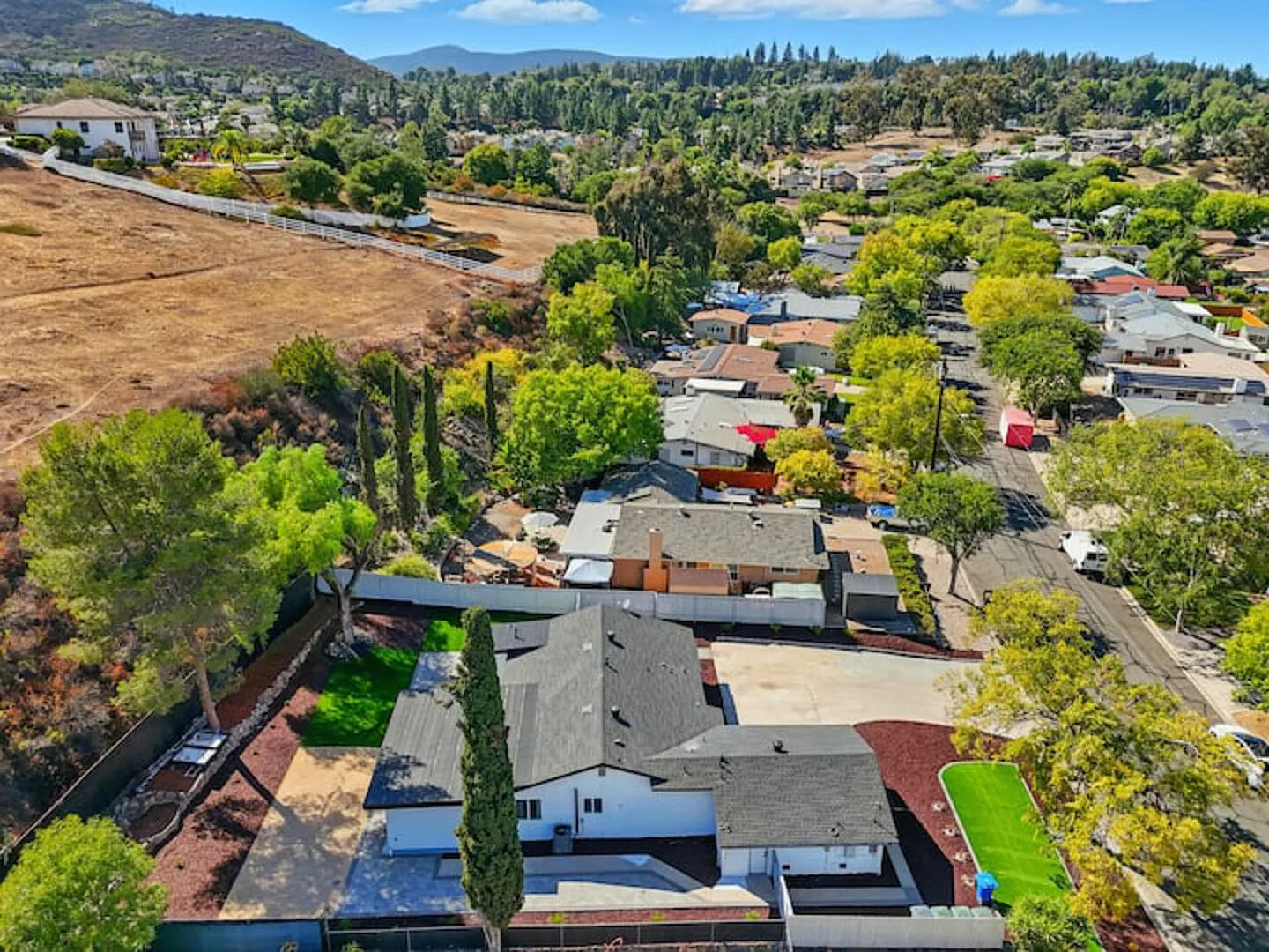 witt Poway 4BR 2BA Exotic Retreat | Near Safari Park — Photo 3