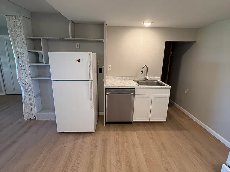 256 Hidden Valley Rd #B — Photo 5