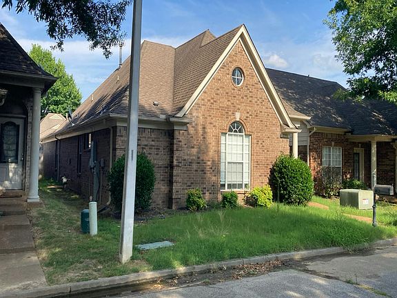 3rd image of 2396 Gardenbrook Dr