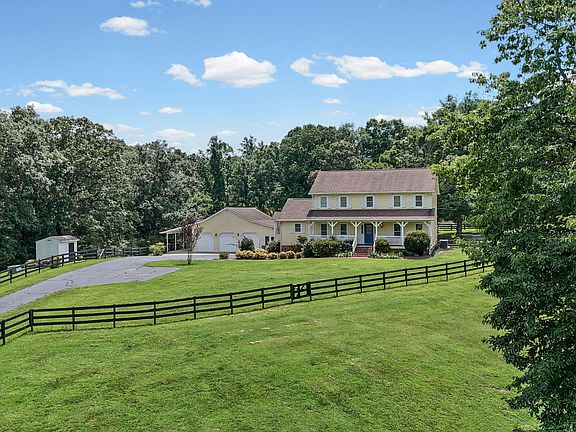 5th image of 4634 Highland Cir