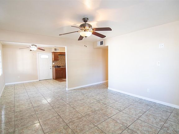 3rd image of 2259 E 14th Pl