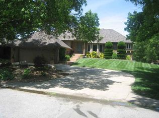 2712 W Timbercreek Cir, Wichita, KS 67204