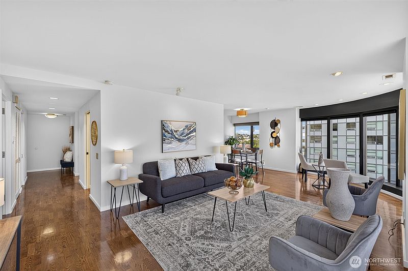 5th image of 1301 Spring Street #11C