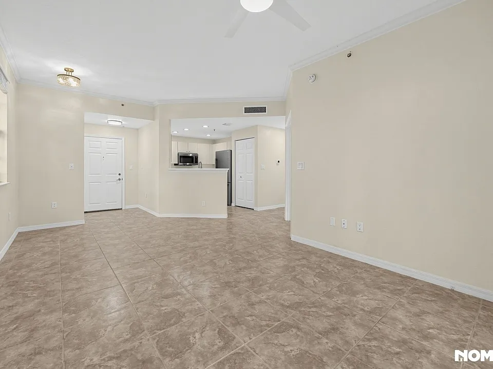 1801 N Flagler Dr #124