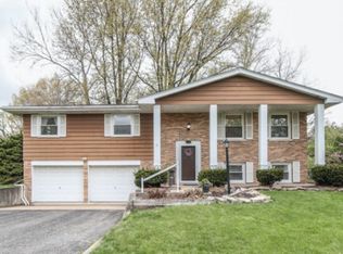 1203 Prairie Ln, Yorkville, IL 60560