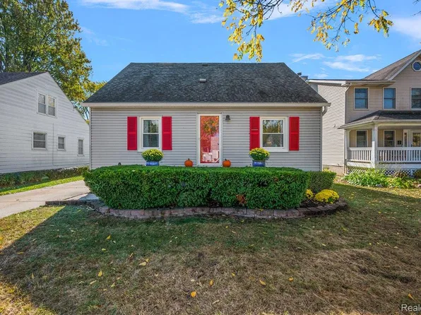 1322 Whitcomb Ave, Royal Oak, MI 48073