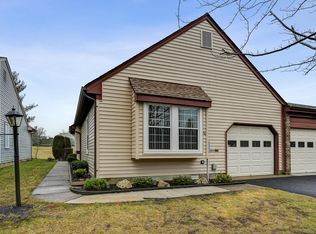 3 Andrew Jackson Ct #B, Monroe Township, NJ 08831
