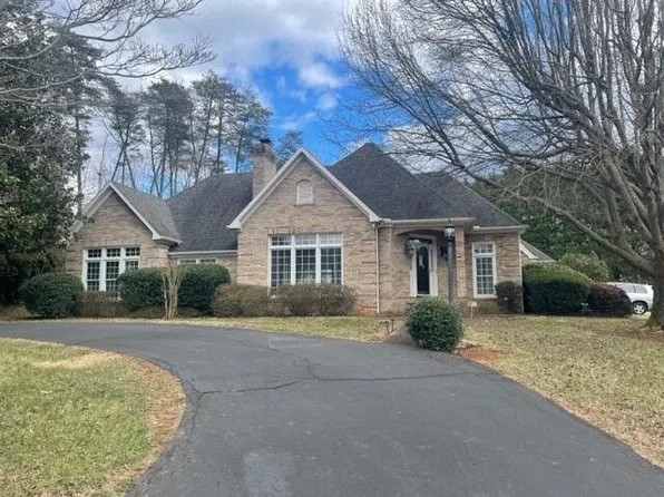 265 Turner Ashby Rd, Martinsville, VA 24112