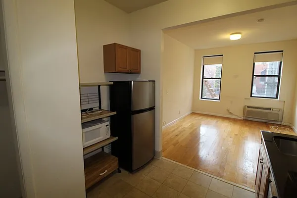 Rented by Mossanen Group | media 15