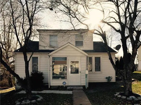 330 Polk St, Belleville, IL 62220