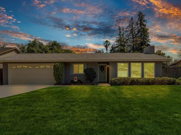 446 N Vista St, Visalia, CA 93292