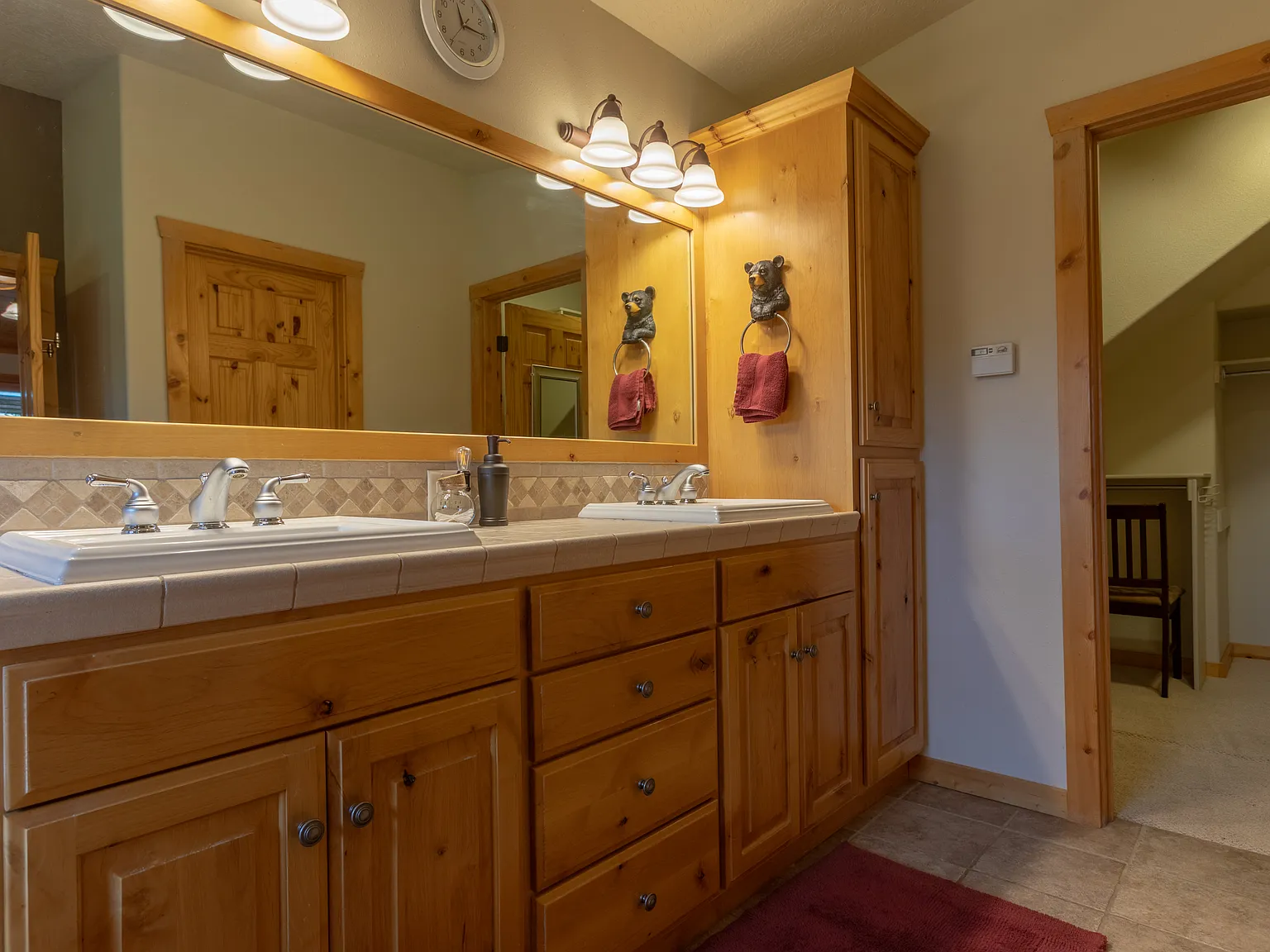 3 bed, 2348 sqft, $4,750 — Photo 3