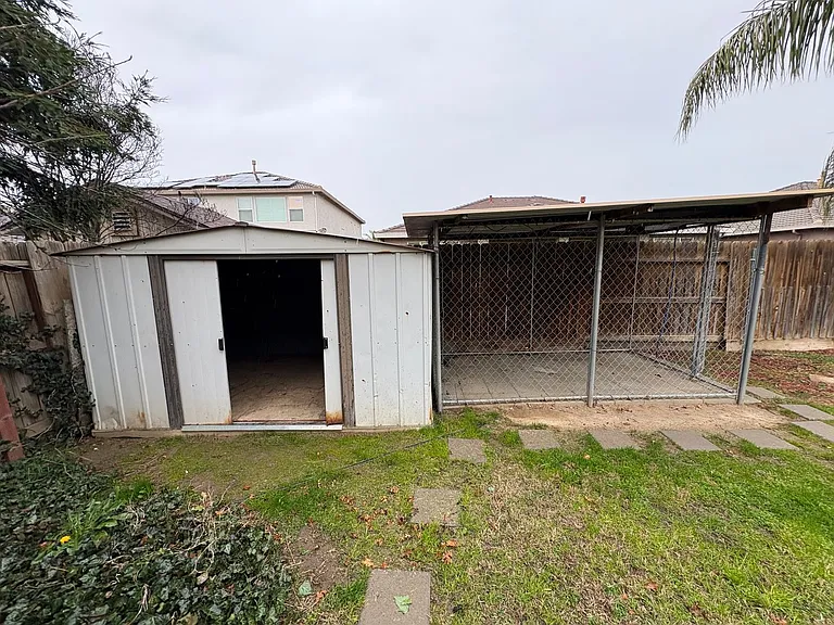 3116 W Buena Vista Ave — Photo 8