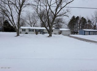 14742 Dohoney Rd, Defiance, OH 43512