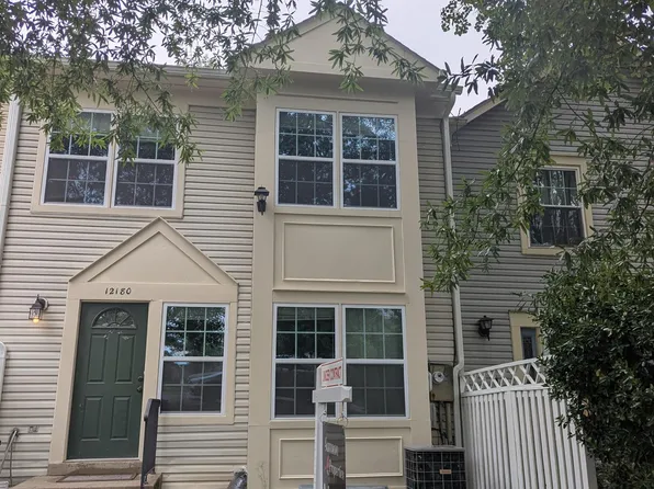 12180 Springwoods Dr, Woodbridge, VA 22192