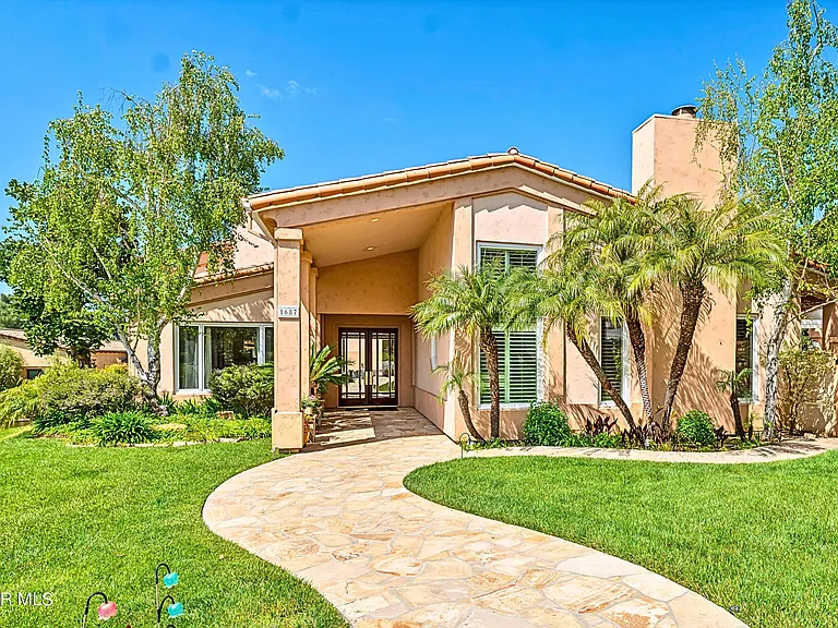 1687 Castlebridge Ct — Photo 61