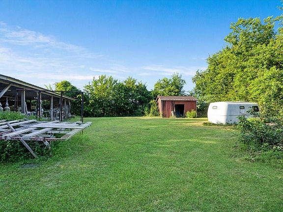 5th image of 7041 Pollard Dr
