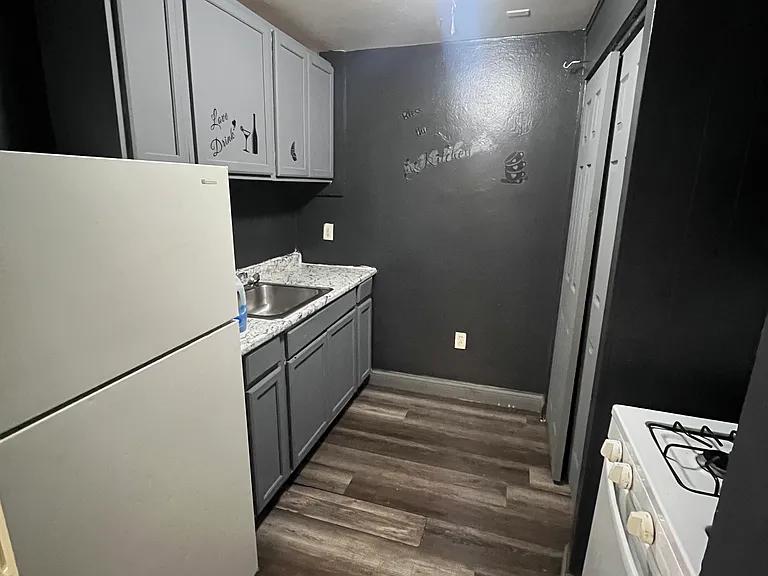 3565 Alaska Ave #5 — Photo 3