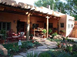 519 La Lomita Rd, Taos, NM 87571