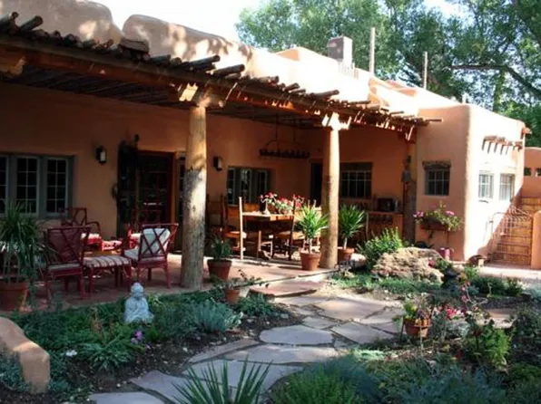 519 La Lomita Rd, Taos, NM 87571