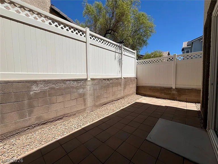 2848 Radiant Flame Ave — Photo 34