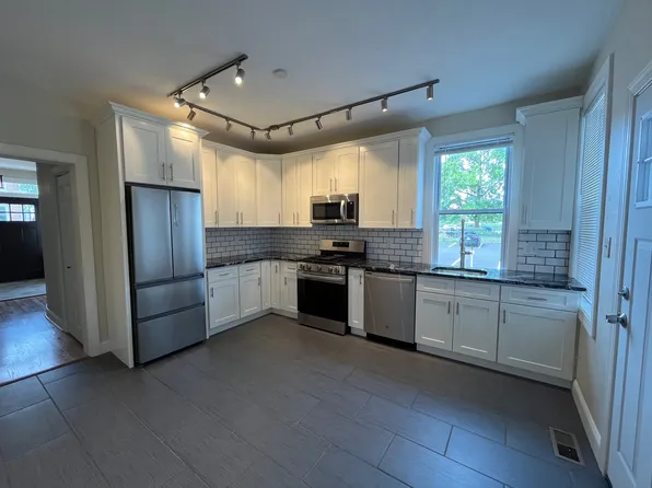 211 Amber St APT 1, Pittsburgh, PA 15206