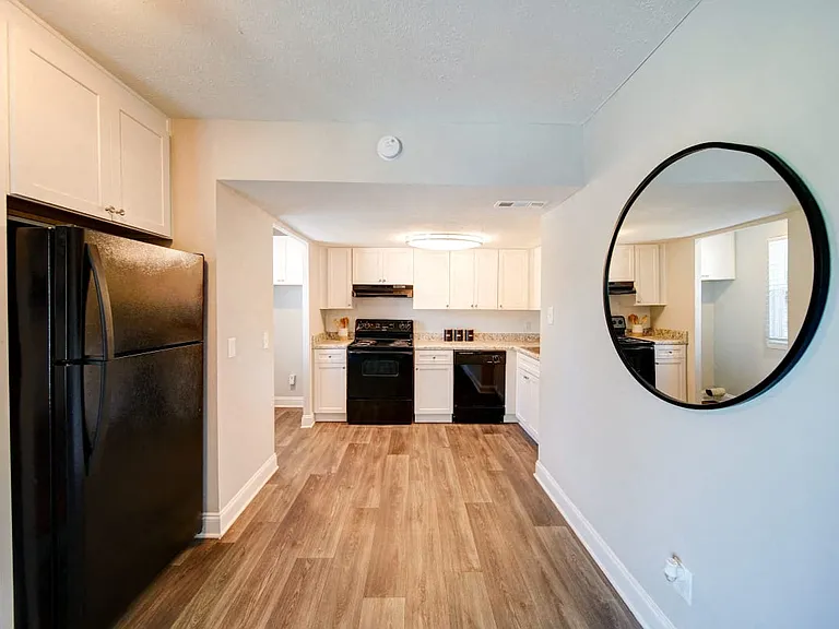 Nova Ridge Apartments — Photo 7