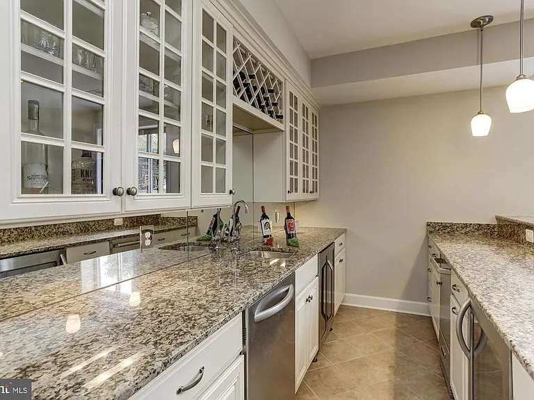 8898 Tawes St — Photo 16