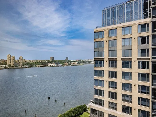 200 Riverside Blvd APT 26D, New York, NY 10069