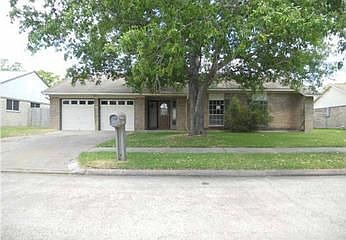 1st image of 3010 Woodstone Dr