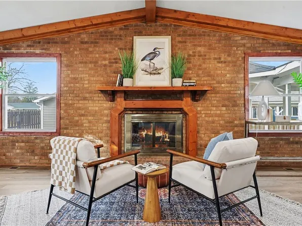 210 W Parkway Ave, High Point, NC 27262