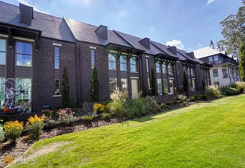 160 Glasgow Ln Photo 1