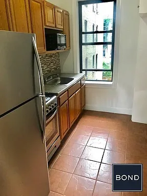 Rented by Bond New York | media 26