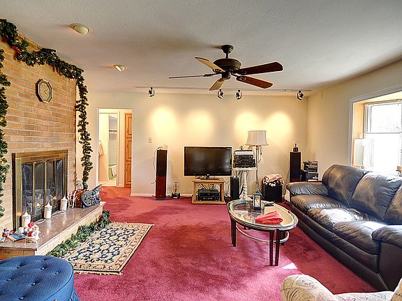 5th image of 8450 Crestway Dr