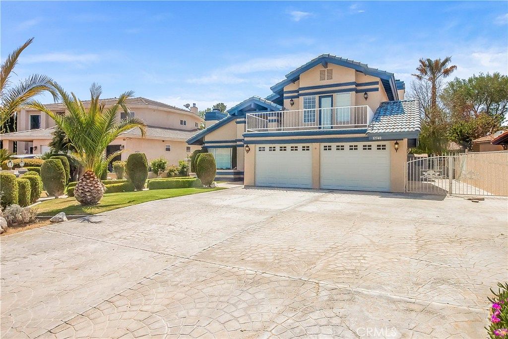 12740 Golf Course Dr