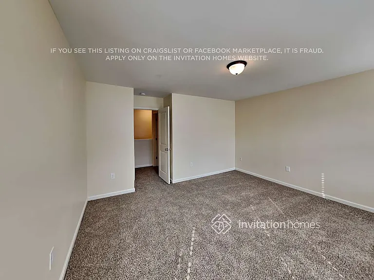 2465 Valley Creek Dr — Photo 10