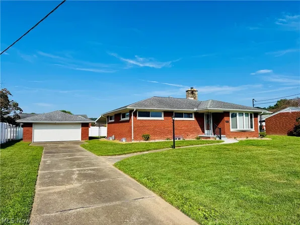 817 Morgan Ave, Belpre, OH 45714