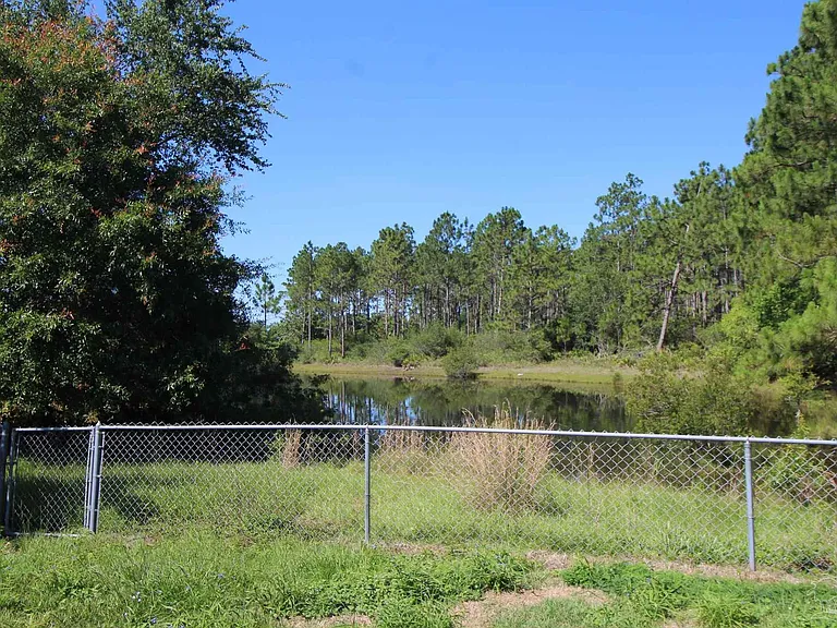 10609 Creek Ridge Dr — Photo 19