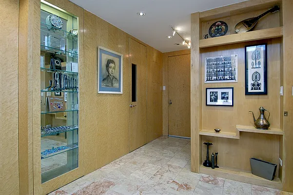 Sold by Corcoran | media 16