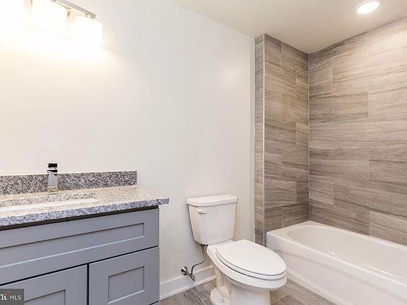 5th image of 2411-19 Kensington Ave Unit 203