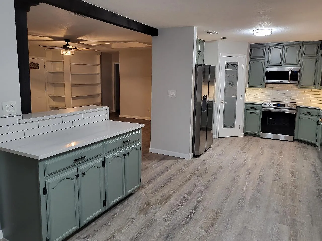 3 bed, 1719 sqft, $2,199 — Photo 4